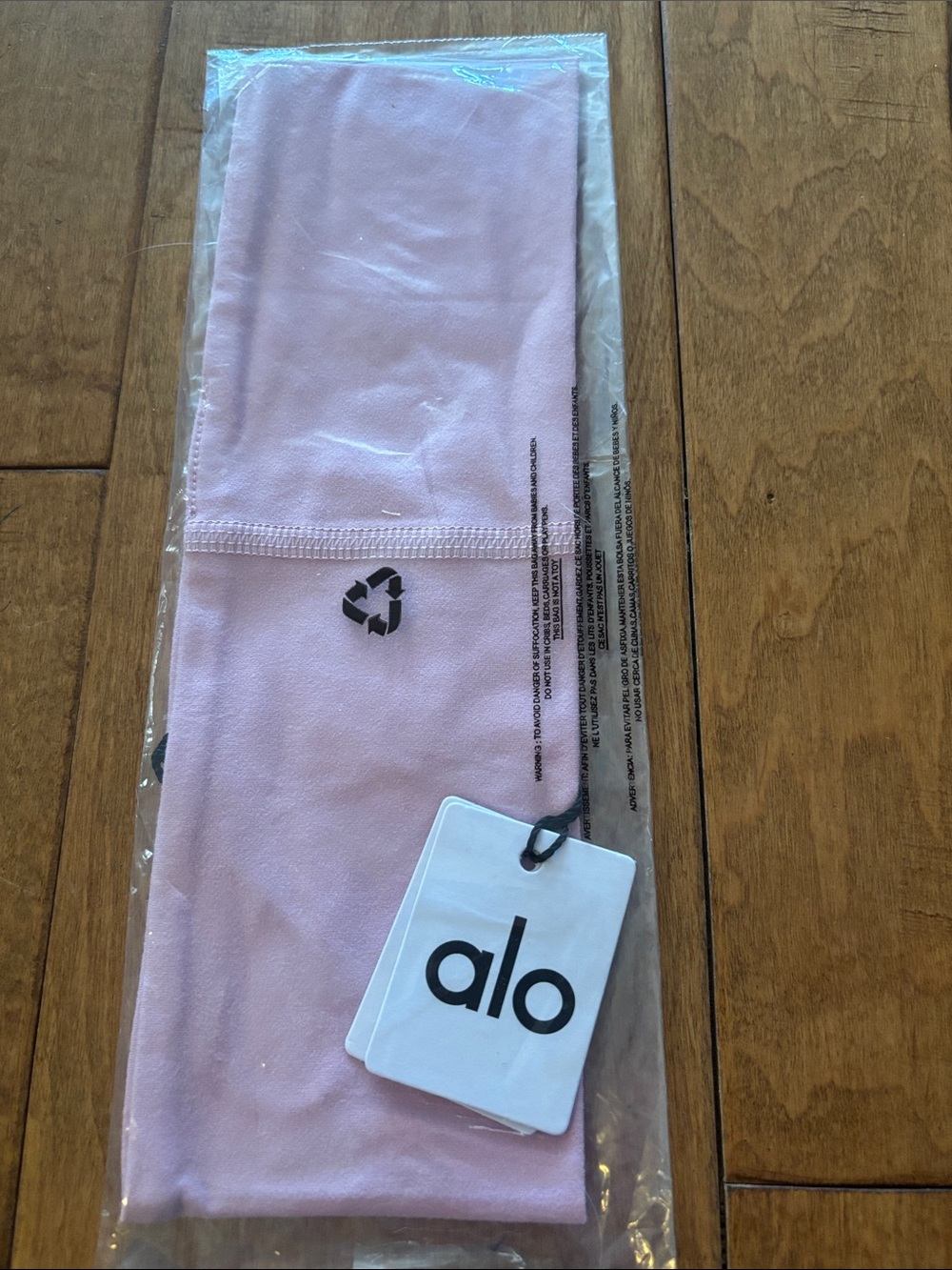 ALO Yoga White Performance Conquer Premium Headband in Pink NWT